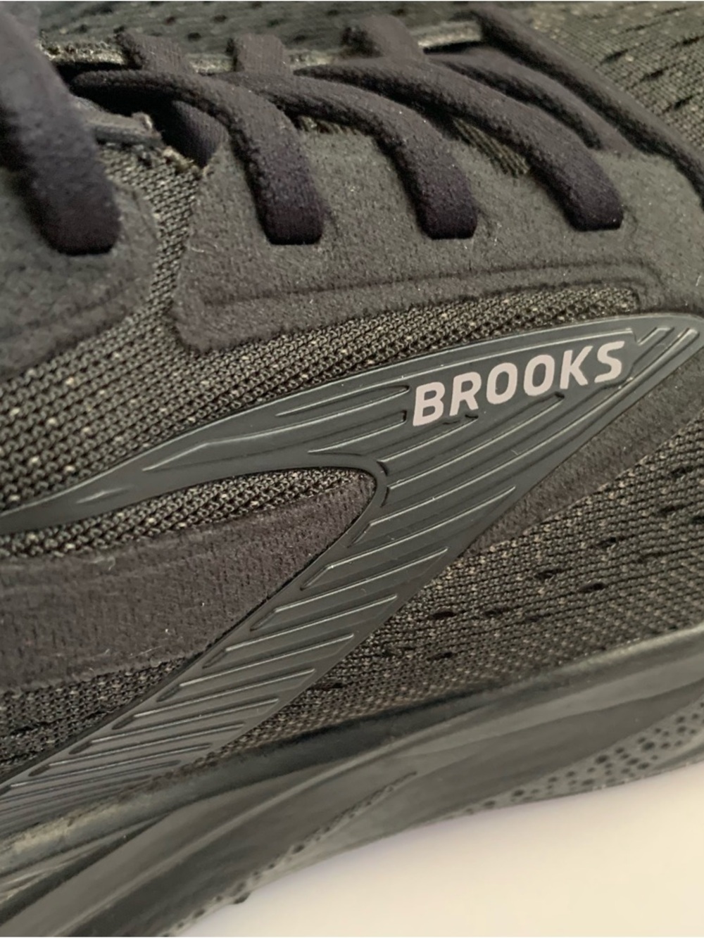 Brooks Adrenaline 24 GTS Nitrogen-Injected Women’s Running Shoes Size: 11 - Picture 14 of 15